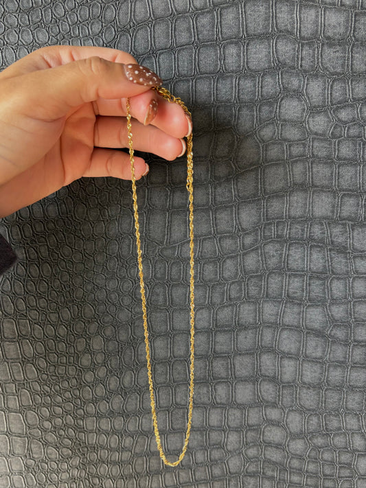 Dainty Gold necklace